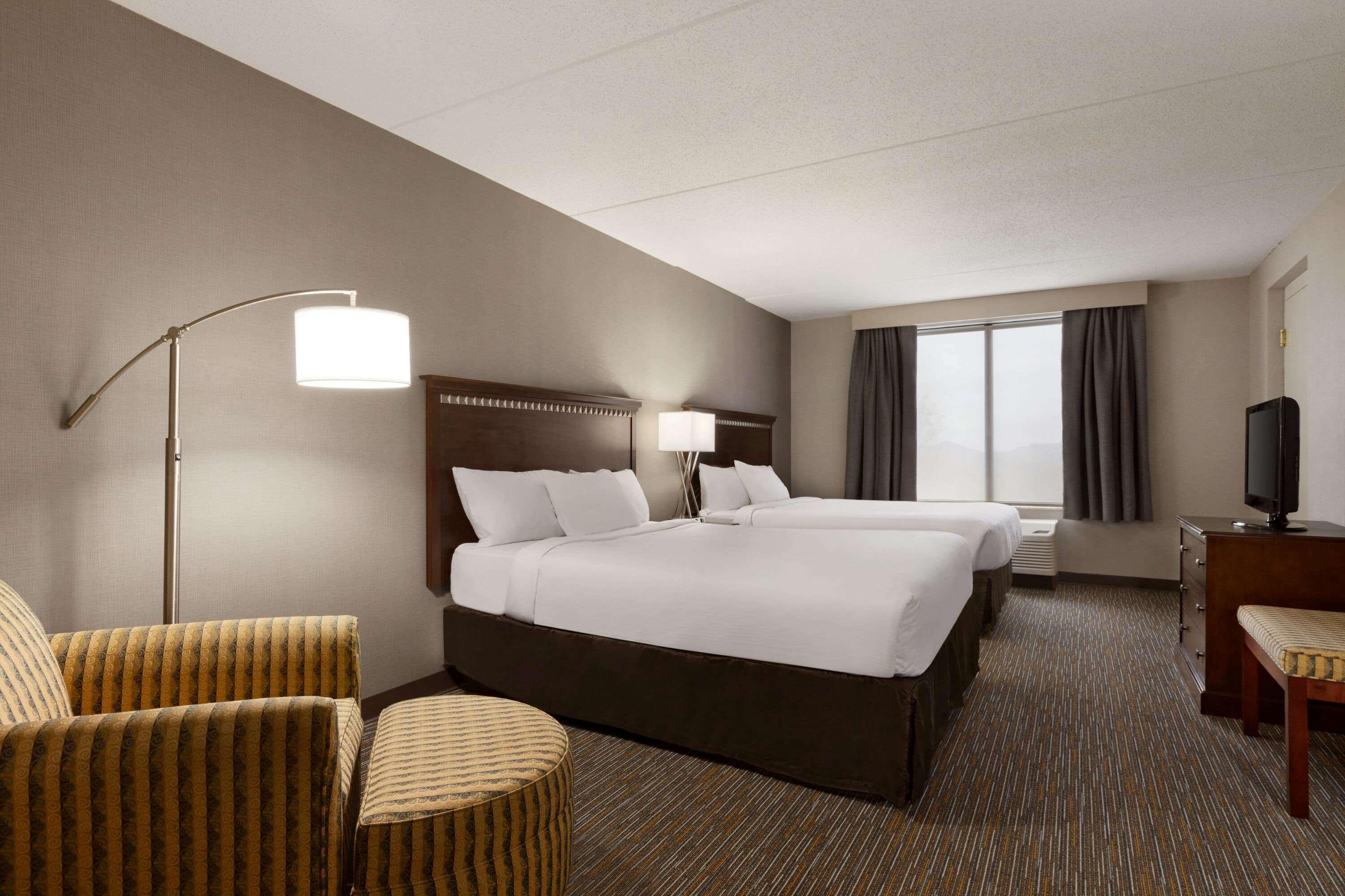 Wingate By Wyndham Bridgeport Clarksburg Hotel Екстериор снимка