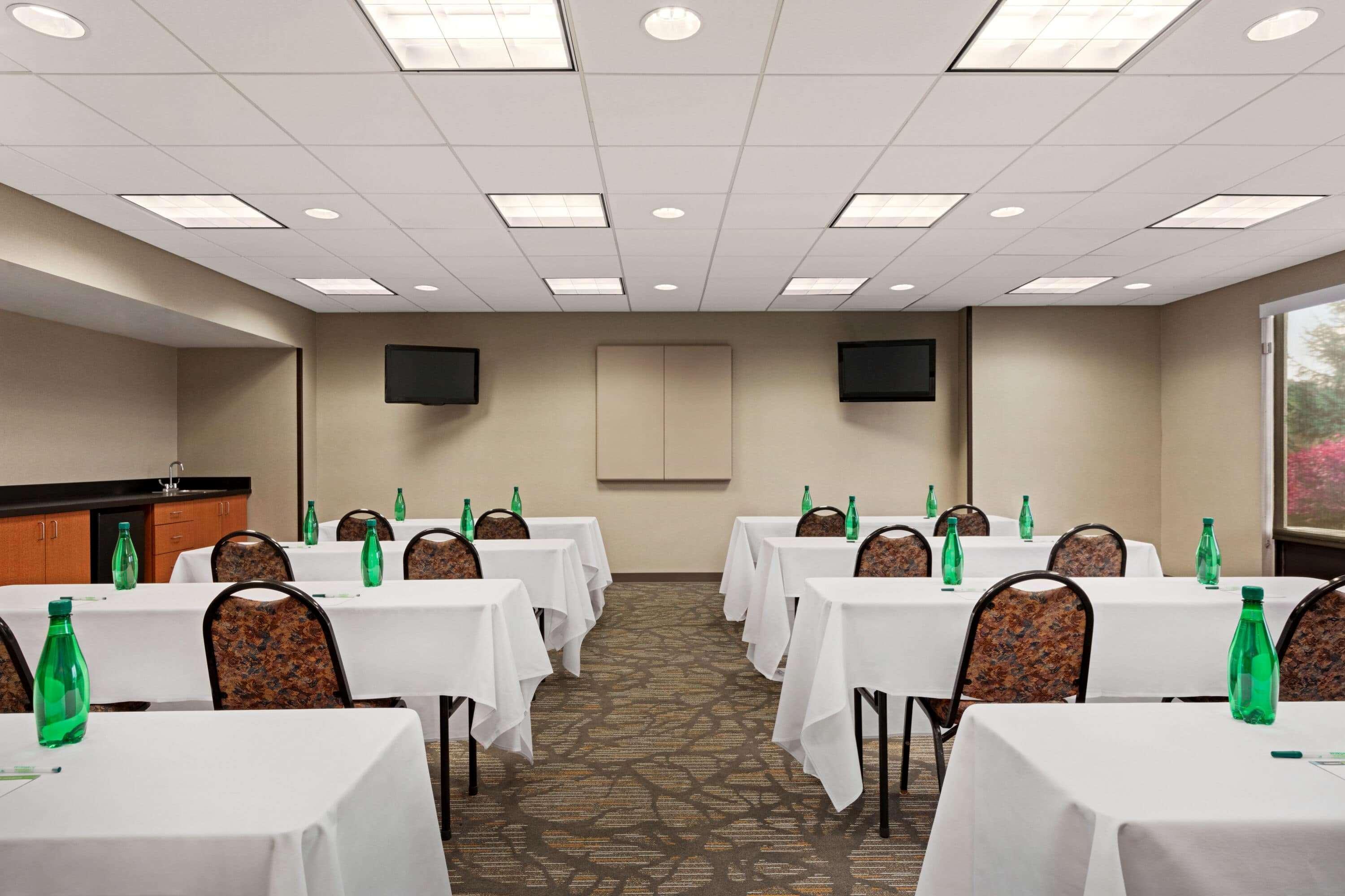 Wingate By Wyndham Bridgeport Clarksburg Hotel Екстериор снимка