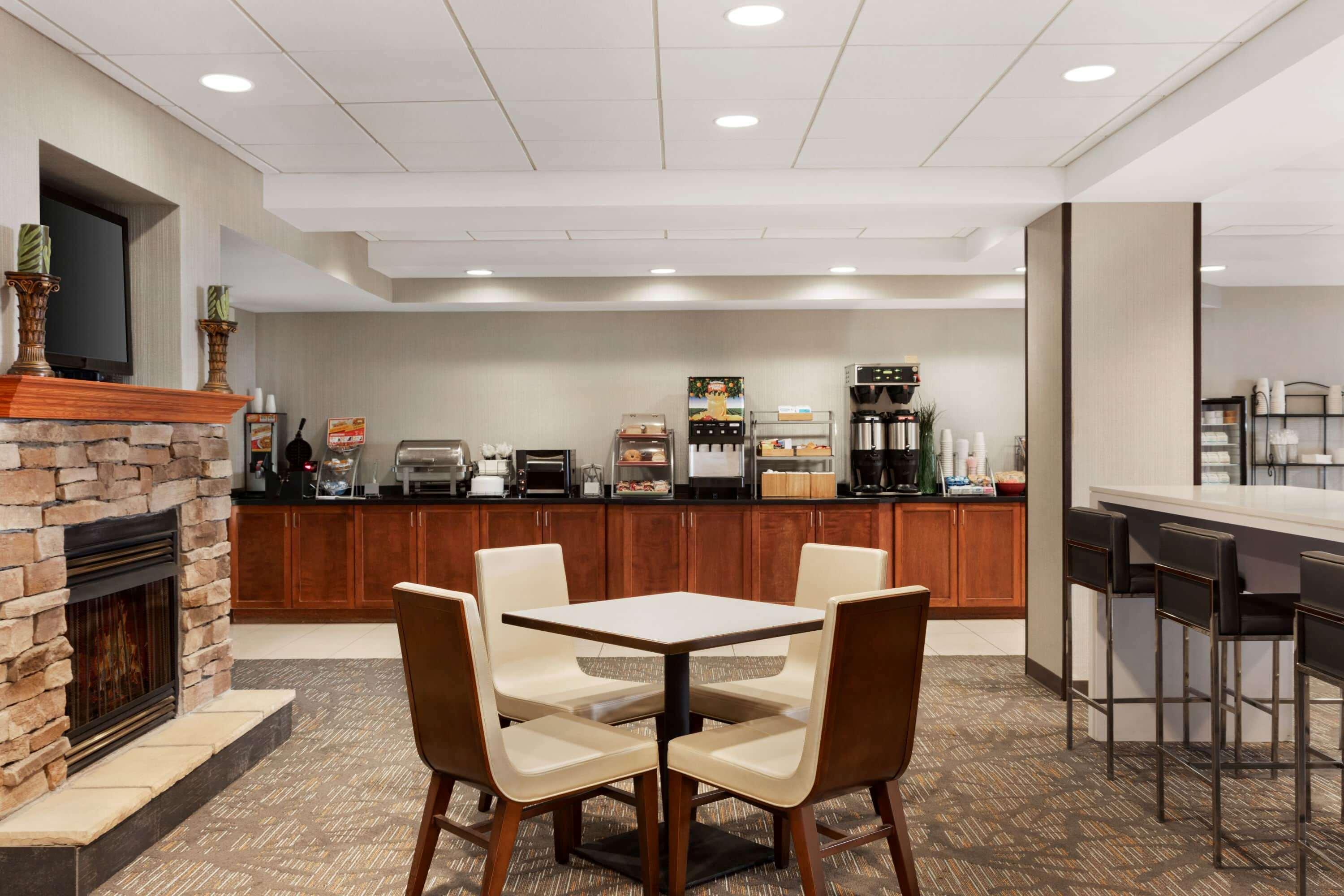 Wingate By Wyndham Bridgeport Clarksburg Hotel Екстериор снимка