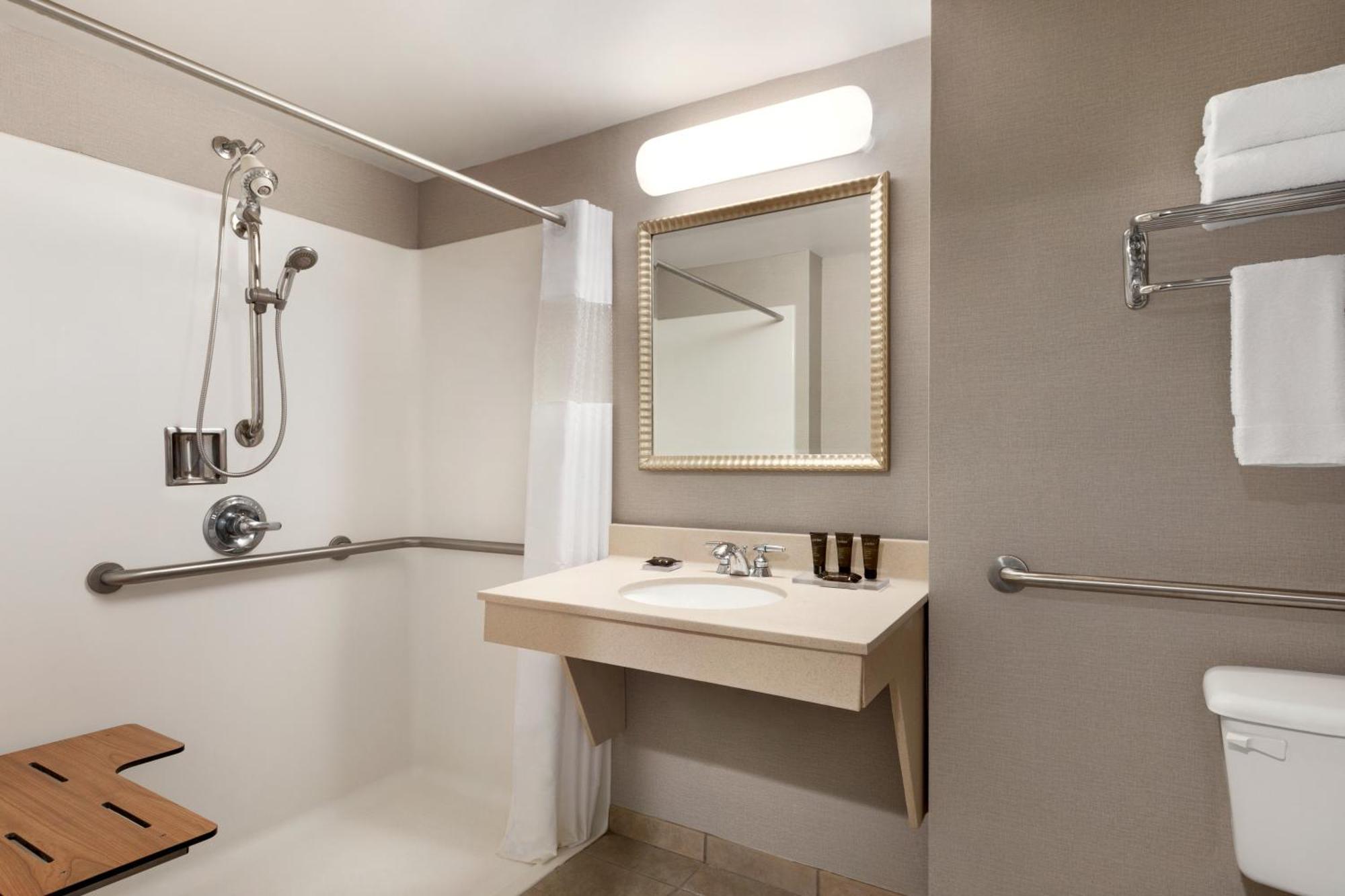 Wingate By Wyndham Bridgeport Clarksburg Hotel Екстериор снимка